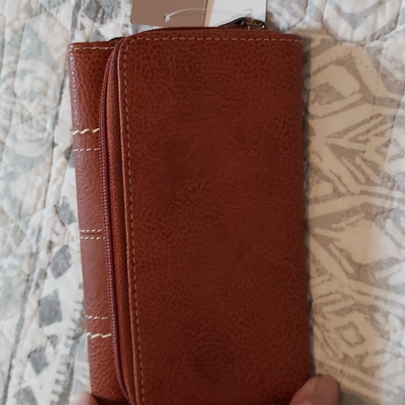 Wallet - Picture 2 of 5